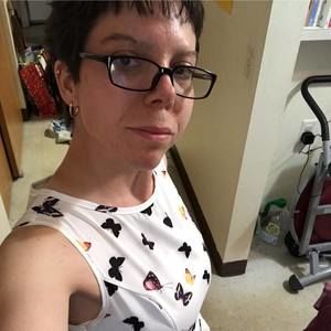 Meet your Posher, Dana